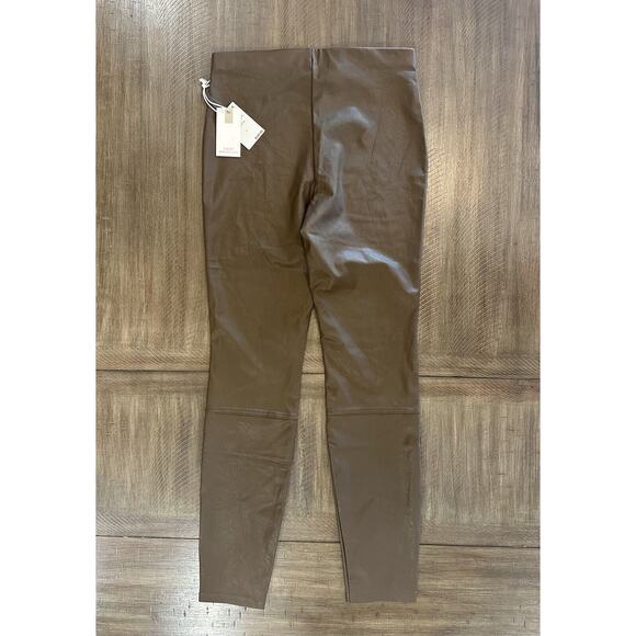 NWT Good American Light Mocha Faux Leather Leggings Women’s Size 3 Elastic Waist - Picture 15 of 16
